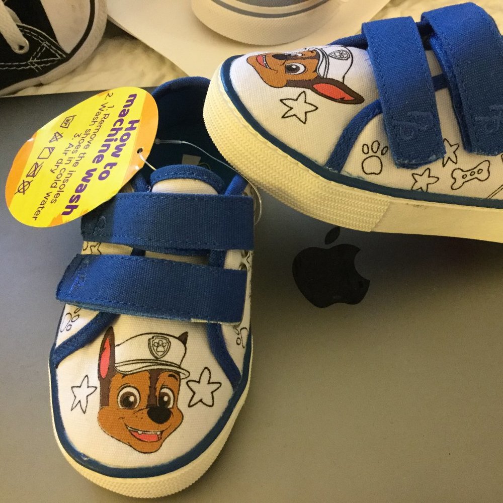 Paw Patrol “Chase” Color Sneakers Washable and Color-FIL, Size 6 (Todder), NEW!